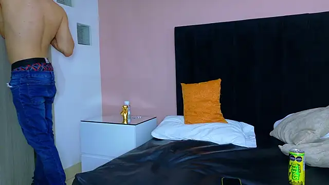 Snapshot of Matia_Zelvya chatting on 07-08-26, 12:28 Matia Zelvya online show from 07-08-26, 12:28