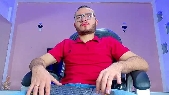 Snapshot of Matia_Zelvya chatting on 07-06-26, 11:39 Matia Zelvya online show from 07-06-26, 11:39