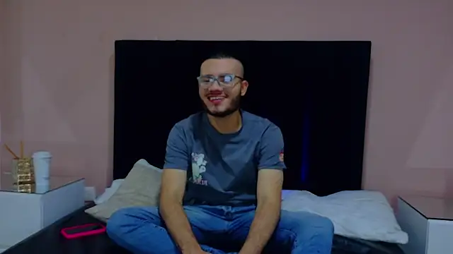 Snapshot of Matia_Zelvya chatting on 06-26-26, 11:49 Matia Zelvya online show from 06-26-26, 11:49
