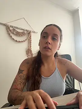 SOPHIA VELMONT online show from 06-17-26, 04:17