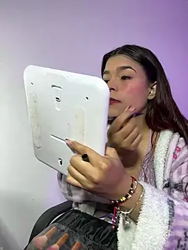 catalina rios1 online show from 06-19-26, 05:35