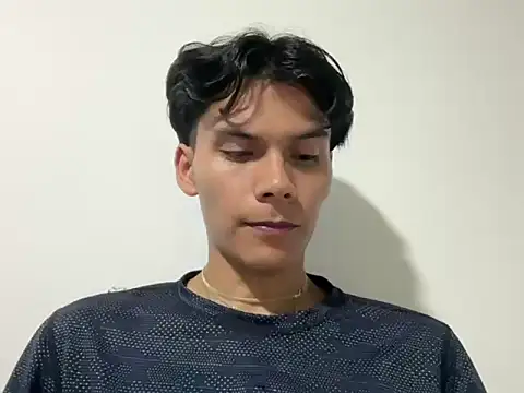 AlexKenm online show from 06-12-26, 03:15