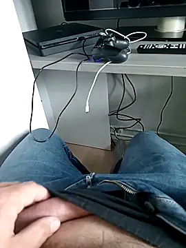 Stringmanbuiten online show from 06-13-26, 12:03