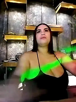 Snapshot of Camila_hott_11 chatting on 07-28-26, 11:26 Camila hott 11 online show from 07-28-26, 11:26
