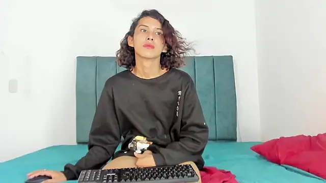 dakotadolly online show from 07-14-26, 02:05