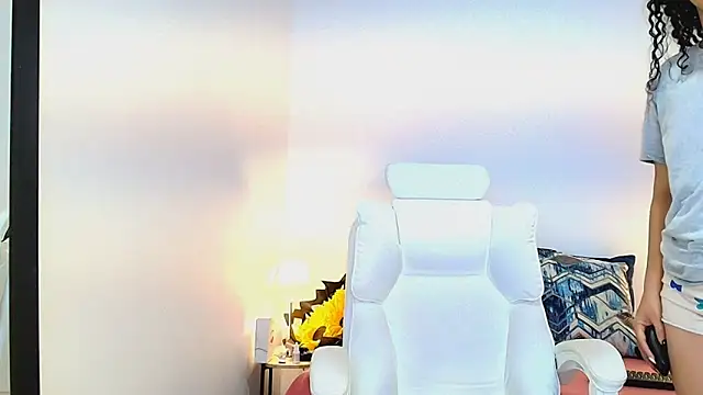 Snapshot of Isabella_Sophia19 chatting on 07-10-26, 10:48 Isabella Sophia19 online show from 07-10-26, 10:48