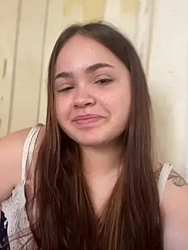 Snapshot of bella__hott chatting on 07-29-26, 10:47 bella hott online show from 07-29-26, 10:47