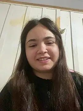 Snapshot of bella__hott chatting on 06-24-26, 09:19 bella hott online show from 06-24-26, 09:19