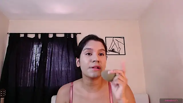 Veronica M online show from 06-25-26, 06:24