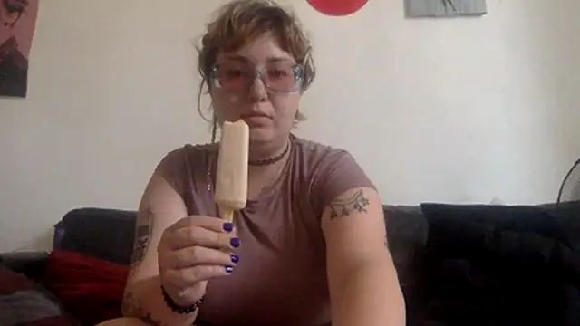 mysteradecadent online show from 06-26-26, 11:27