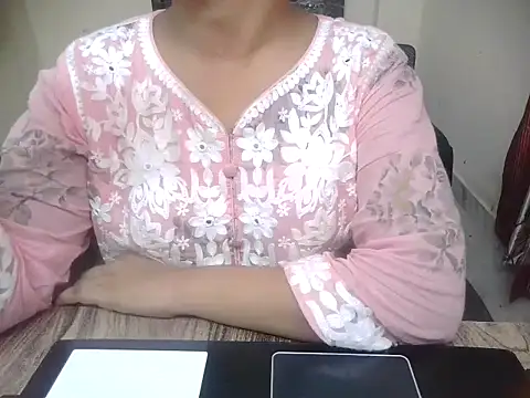 Snapshot of Bold-Divya1 chatting on 07-28-26, 12:59 Bold-Divya1 online show from 07-28-26, 12:59
