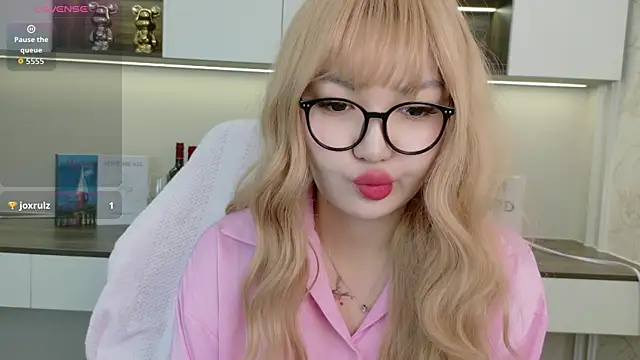 sakuraclover online show from 06-26-26, 03:45