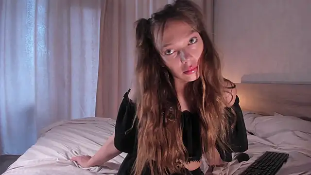 KitsuneDreams online show from 06-14-26, 05:30