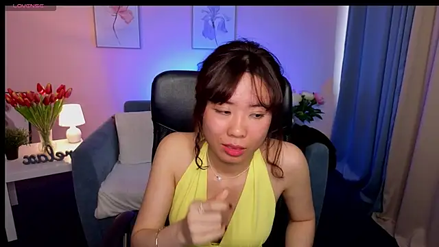 Snapshot of MyRebecca chatting on 06-17-26, 12:15 MyRebecca online show from 06-17-26, 12:15