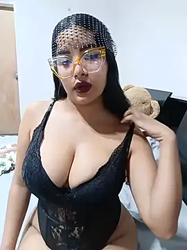 Snapshot of K_AriDoll chatting on 06-13-26, 01:53 K AriDoll online show from 06-13-26, 01:53