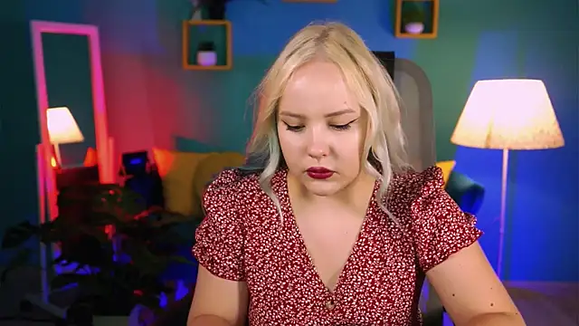 Snapshot of stellawatts chatting on 06-16-26, 08:03 stellawatts online show from 06-16-26, 08:03