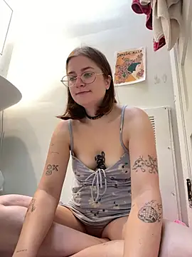 Snapshot of mclacy chatting on 06-19-26, 11:16 mclacy online show from 06-19-26, 11:16