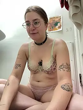 Snapshot of mclacy chatting on 07-03-26, 11:06 mclacy online show from 07-03-26, 11:06