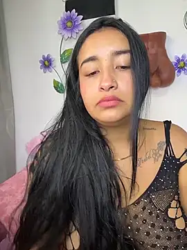 Snapshot of Celeste_1Sweet chatting on 07-10-26, 01:22 Celeste 1Sweet online show from 07-10-26, 01:22
