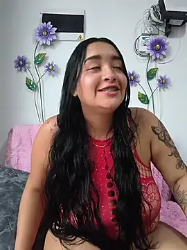Snapshot of Celeste_1Sweet chatting on 07-09-26, 01:43 Celeste 1Sweet online show from 07-09-26, 01:43