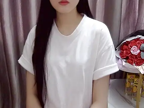 Snapshot of Candy-2k- chatting on 06-13-26, 03:15 Candy-2k- online show from 06-13-26, 03:15