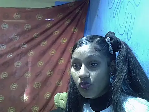 Snapshot of indianbeauty980 chatting on 07-18-26, 11:52 indianbeauty980 online show from 07-18-26, 11:52