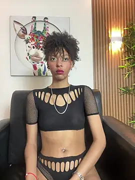 Snapshot of Kiara_Kamau_XXX chatting on 07-25-26, 12:33 Kiara Kamau XXX online show from 07-25-26, 12:33