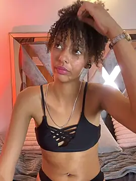Snapshot of Kiara_Kamau_XXX chatting on 07-28-26, 06:20 Kiara Kamau XXX online show from 07-28-26, 06:20
