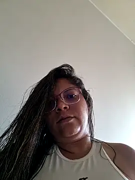 Snapshot of Dina_Phone chatting on 06-12-26, 06:16 Dina Phone online show from 06-12-26, 06:16