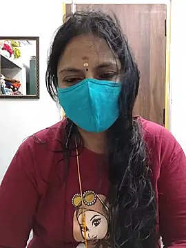 Snapshot of Tamil_white_beauty chatting on 07-05-26, 07:04 Tamil white beauty online show from 07-05-26, 07:04