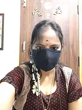 Snapshot of Tamil_white_beauty chatting on 07-19-26, 02:36 Tamil white beauty online show from 07-19-26, 02:36