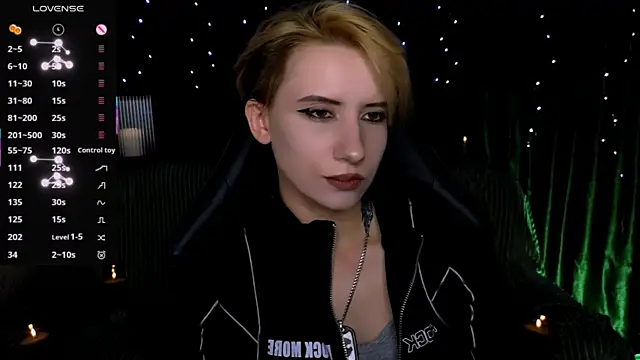 Snapshot of _Shadow_devil__ chatting on 07-28-26, 08:52 Shadow devil online show from 07-28-26, 08:52
