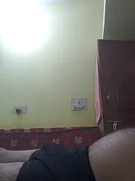 Snapshot of bhosadekaraja chatting on 06-14-26, 04:35 bhosadekaraja online show from 06-14-26, 04:35