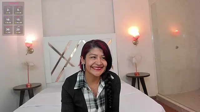 Snapshot of Sky_Collins_ chatting on 06-30-26, 07:36 Sky Collins online show from 06-30-26, 07:36