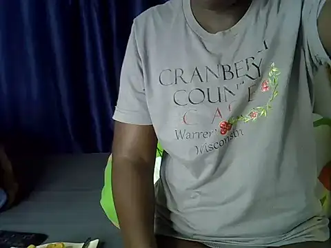 Snapshot of Nasty_Cee254 chatting on 07-11-26, 01:44 Nasty Cee254 online show from 07-11-26, 01:44