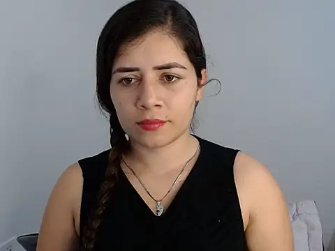 Snapshot of Luna_zoe chatting on 06-19-26, 08:36 Luna zoe online show from 06-19-26, 08:36