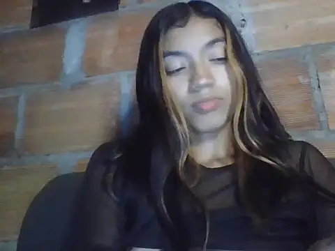 Snapshot of canelita0510 chatting on 06-18-26, 05:17 canelita0510 online show from 06-18-26, 05:17