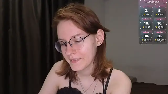 Snapshot of PliantMissus chatting on 06-22-26, 05:43 PliantMissus online show from 06-22-26, 05:43