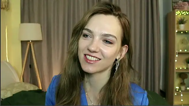 Snapshot of MarielRoloson chatting on 07-15-26, 07:10 MarielRoloson online show from 07-15-26, 07:10