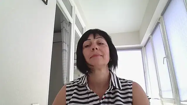 Snapshot of Lakomka499 chatting on 06-15-26, 10:37 Lakomka499 online show from 06-15-26, 10:37