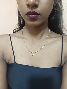 Snapshot of kavita_45 chatting on 06-27-26, 05:19 kavita 45 online show from 06-27-26, 05:19