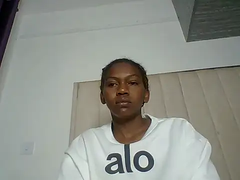 sexy aurora444 online show from 06-19-26, 02:39