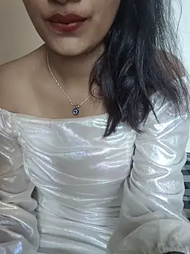 Snapshot of Ritika_jha01 chatting on 07-14-26, 06:18 Ritika jha01 online show from 07-14-26, 06:18