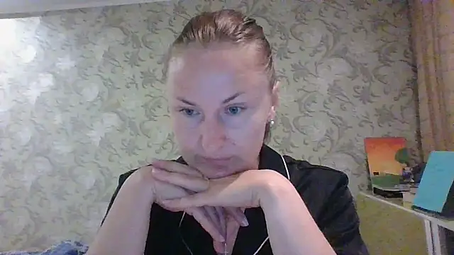 Snapshot of TashaLightX chatting on 06-13-26, 06:17 TashaLightX online show from 06-13-26, 06:17