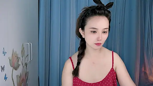 Snapshot of Yesqiko chatting on 07-18-26, 04:26 Yesqiko online show from 07-18-26, 04:26