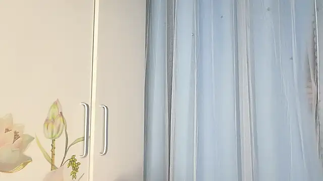 Snapshot of Yesqiko chatting on 06-28-26, 07:36 Yesqiko online show from 06-28-26, 07:36