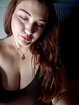 Snapshot of Rosa_Phone chatting on 06-14-26, 02:57 Rosa Phone online show from 06-14-26, 02:57