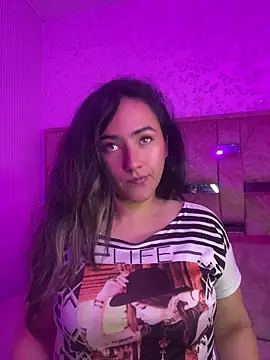 Snapshot of sophia_pink17 chatting on 07-10-26, 01:00 sophia pink17 online show from 07-10-26, 01:00