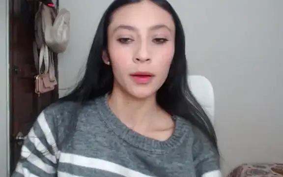 Snapshot of Salomesweet02 chatting on 07-16-26, 02:36 Salomesweet02 online show from 07-16-26, 02:36