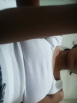 Snapshot of Riya_cum33 chatting on 06-30-26, 04:23 Riya cum33 online show from 06-30-26, 04:23
